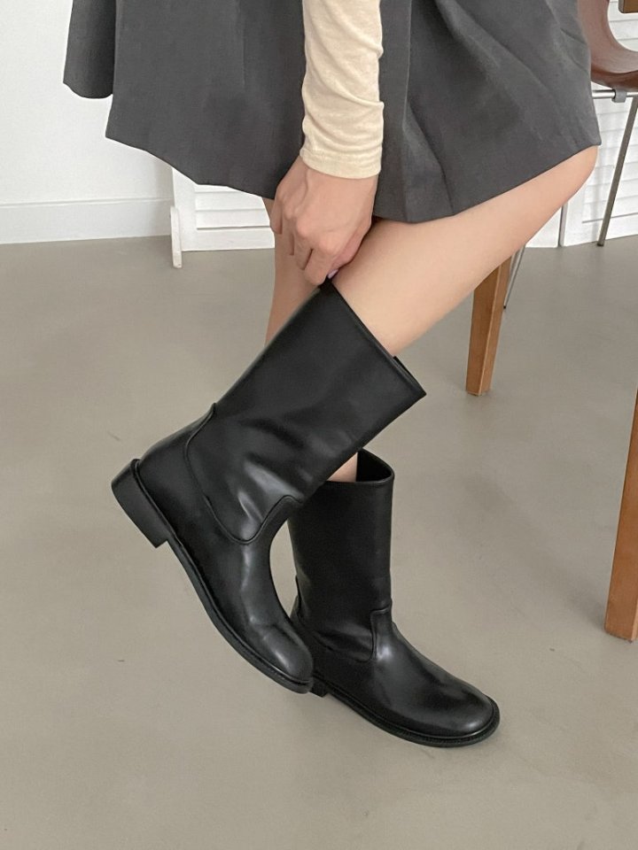 Vade - Korean Women Fashion - #momslook - Round Mid Half Boots - 5