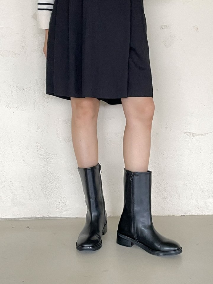 Vade - Korean Women Fashion - #womensfashion - Round Mid Half Boots - 4