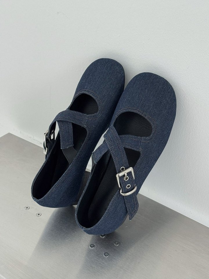 Vade - Korean Women Fashion - #momslook - Cross Strap Square Mary Jane Flats - 3