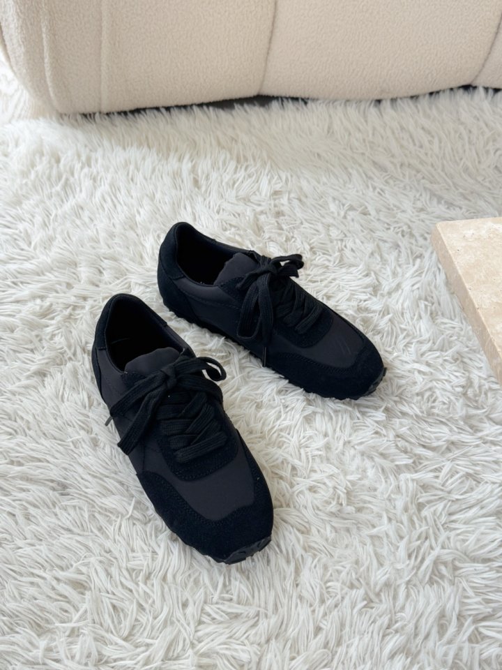 Vade - Korean Women Fashion - #pursuepretty - Slim Sneakers - 11