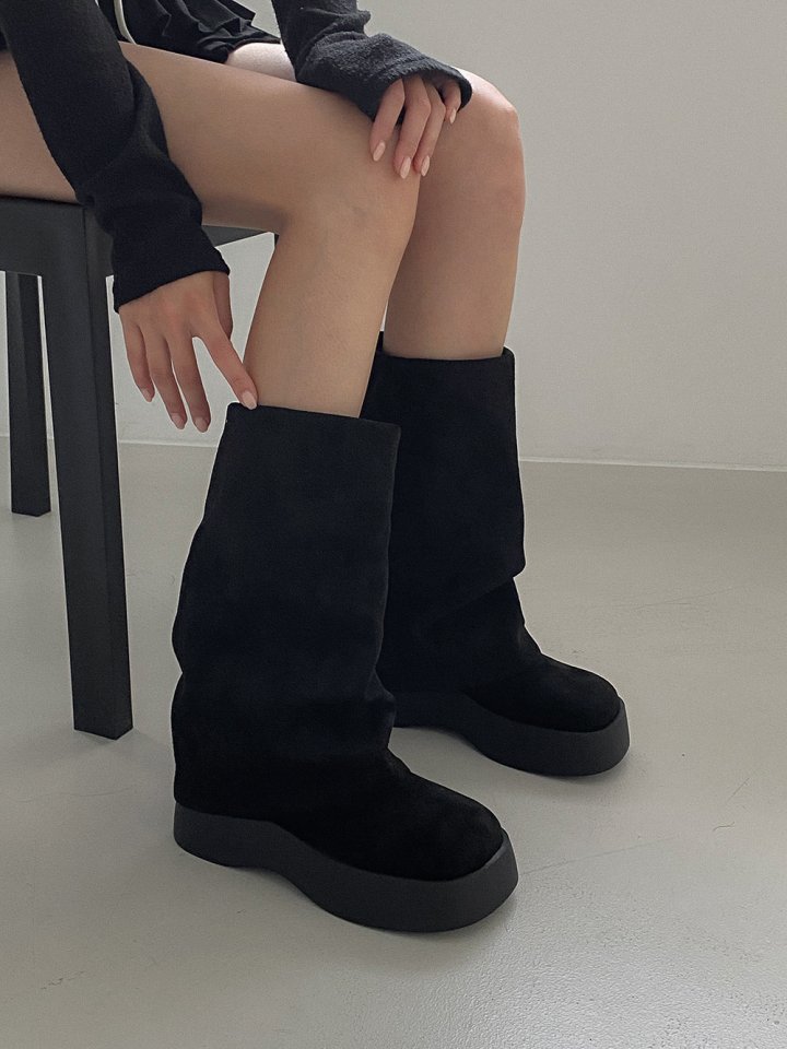 Vade - Korean Women Fashion - #pursuepretty - Round Suede Half Mid Boots - 11