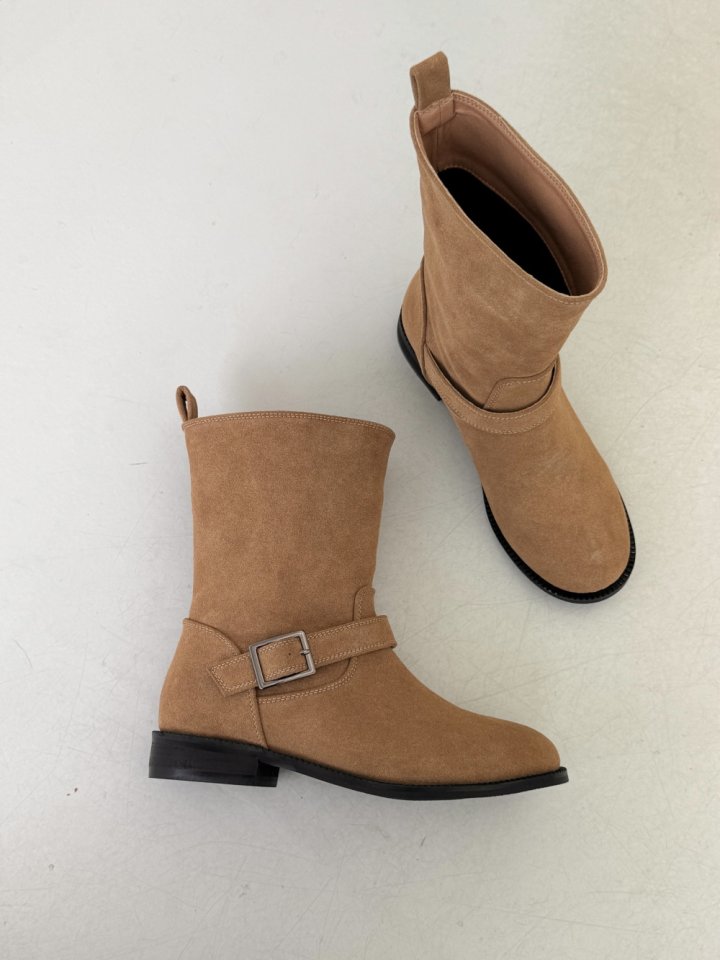Vade - Korean Women Fashion - #pursuepretty - Mid Half Suede Boots - 9