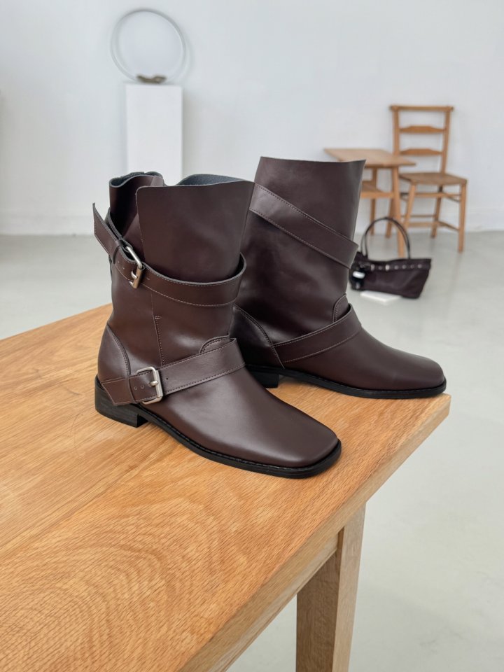 Vade - Korean Women Fashion - #pursuepretty - Velcro Buckle Half Mid Boots - 5