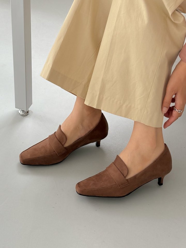 Vade - Korean Women Fashion - #pursuepretty - Low Heel Square Loafer Heels - 9