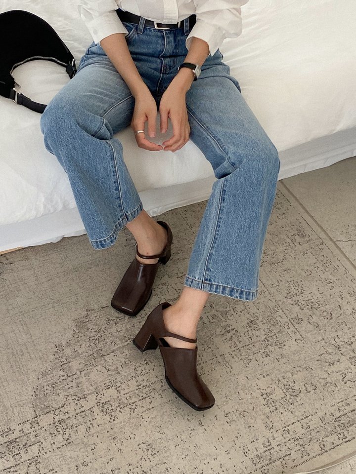 Vade - Korean Women Fashion - #restrostyle - Flap Square Buckle Strap Loafer Heels - 11