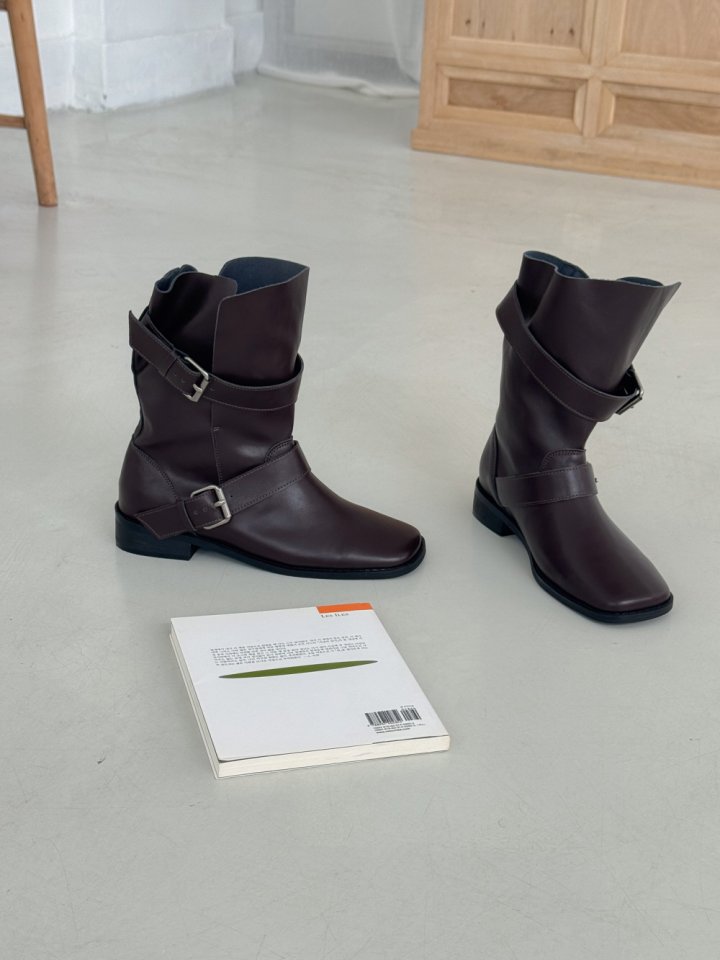 Vade - Korean Women Fashion - #restrostyle - Velcro Buckle Half Mid Boots - 6