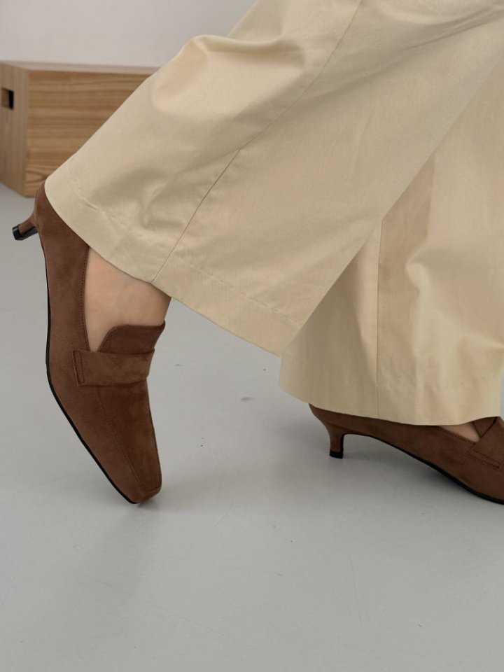 Vade - Korean Women Fashion - #restrostyle - Low Heel Square Loafer Heels - 10