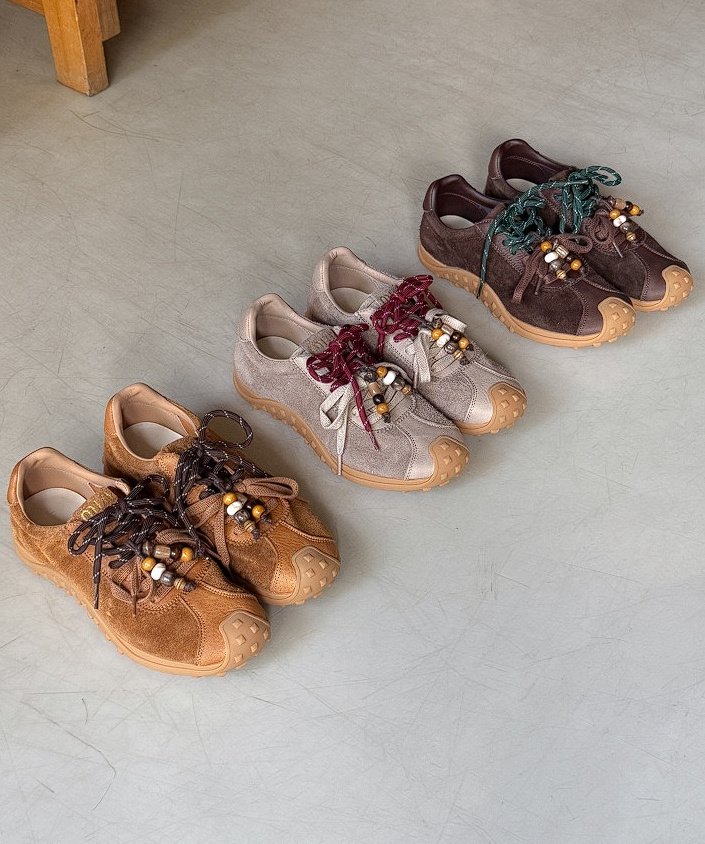 Vade - Korean Women Fashion - #restrostyle - Basic Sneakers