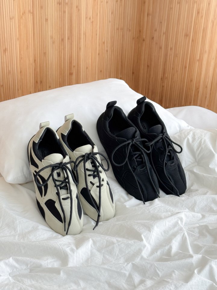 Vade - Korean Women Fashion - #romanticstyle - Slim Combo Sneakers - 12
