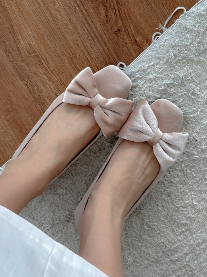 Vade - Korean Women Fashion - #romanticstyle - Ribbon Basic Suede Flats - 12