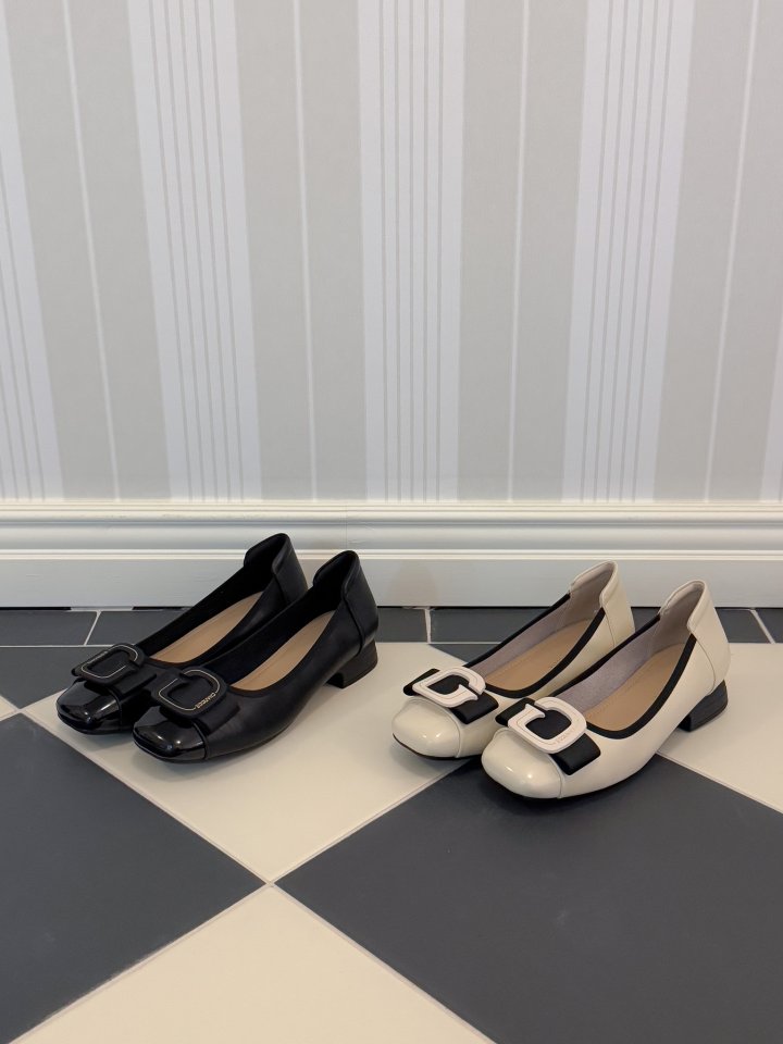 Vade - Korean Women Fashion - #shopsmall - Logo Detail Flats - 5