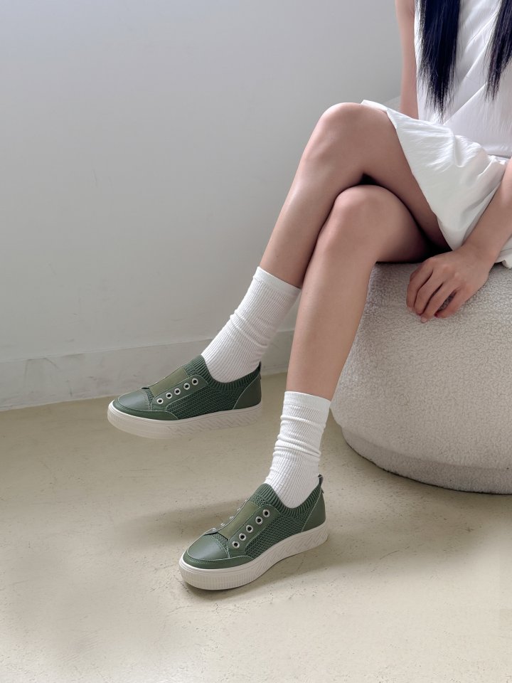 Vade - Korean Women Fashion - #thatsdarling - Banding Round Sneakers - 10