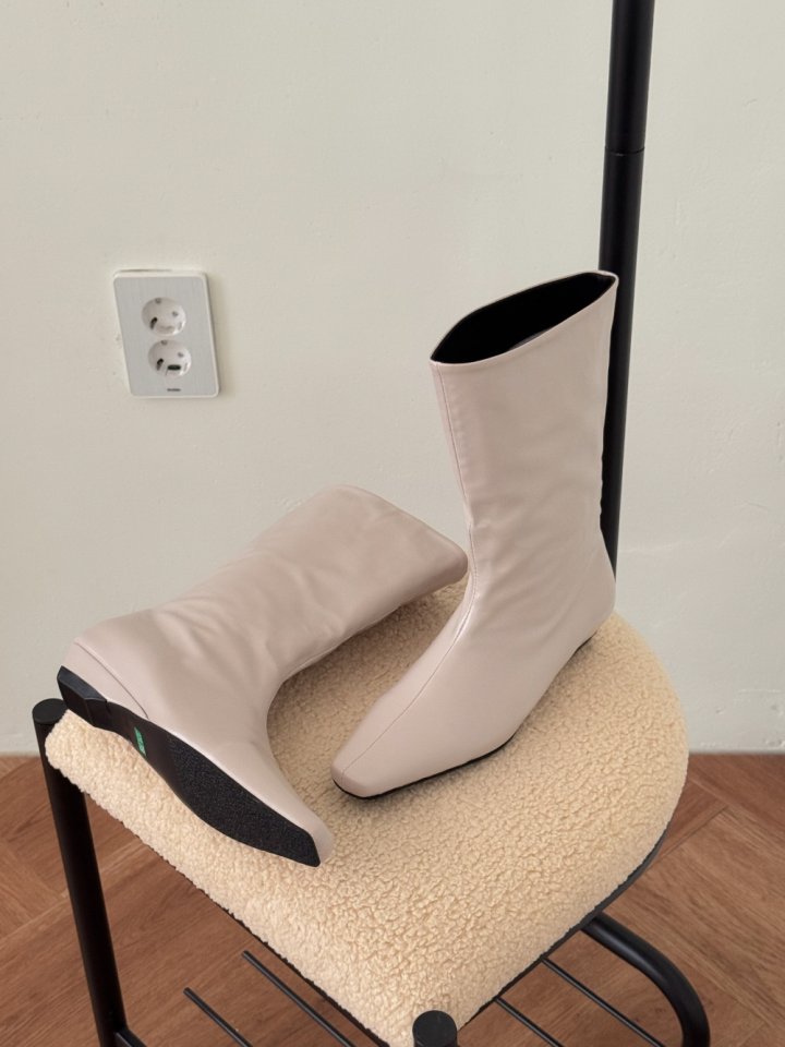 Vade - Korean Women Fashion - #thelittlethings - Stiletto Mid Ankle Boots - 7