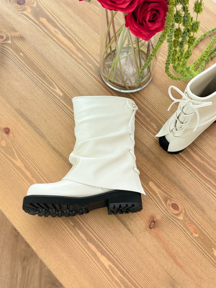 Vade - Korean Women Fashion - #thelittlethings - Round Point Half Boots - 6