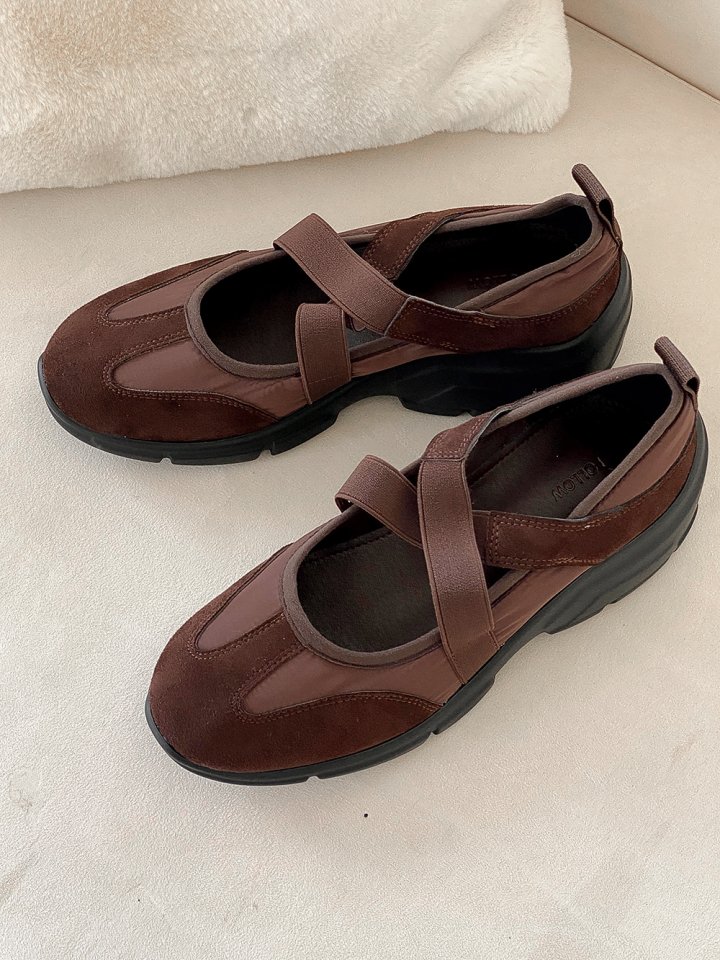 Vade - Korean Women Fashion - #thelittlethings - Strap Banding Sneakers