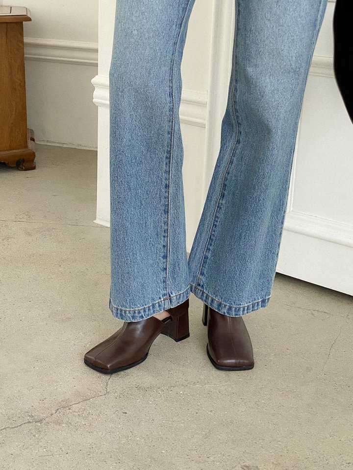 Vade - Korean Women Fashion - #vintageinspired - Flap Square Buckle Strap Loafer Heels - 8