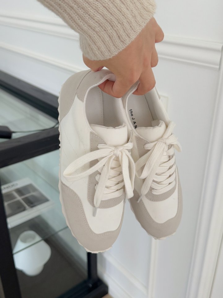 Vade - Korean Women Fashion - #vintagekidsstyle - Slim Sneakers - 10