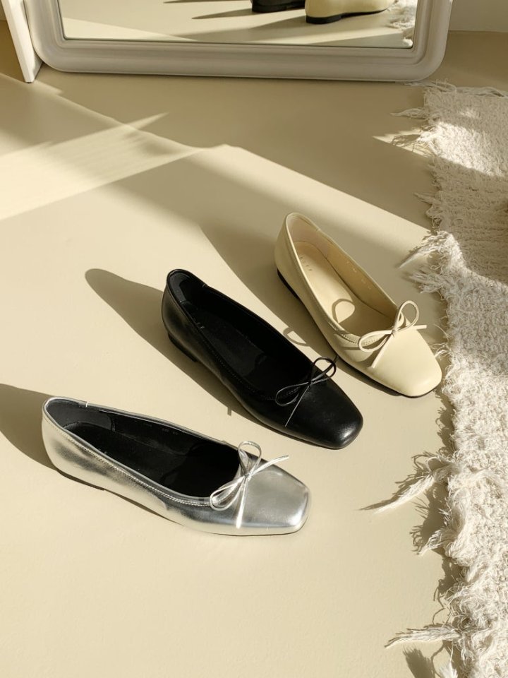 Vade - Korean Women Fashion - #vintagekidsstyle - Slim Round Basic Ribbon Flats - 2