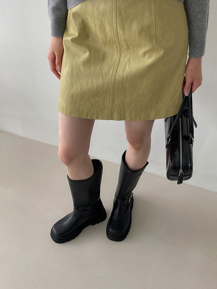 Vade - Korean Women Fashion - #vintagekidsstyle - Mid Buckle Strap Walker Boots - 7