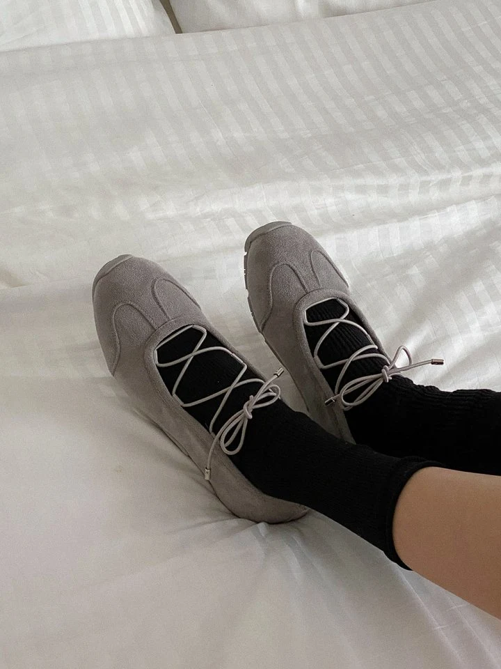 Vade - Korean Women Fashion - #vintagekidsstyle - Suede Ballet Core Flap Sneakers - 3