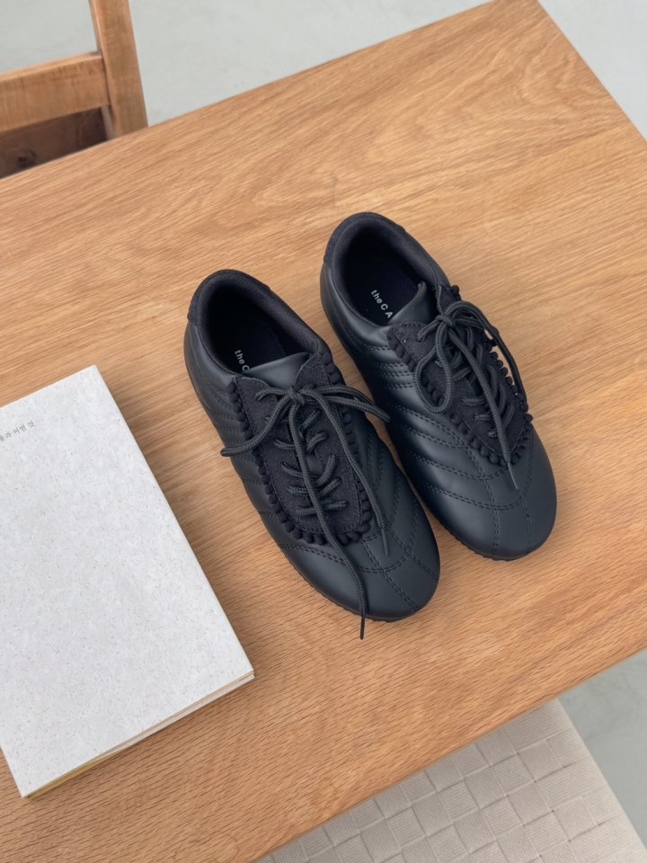 Vade - Korean Women Fashion - #vintagekidsstyle - Strap Slim Sneakers - 10