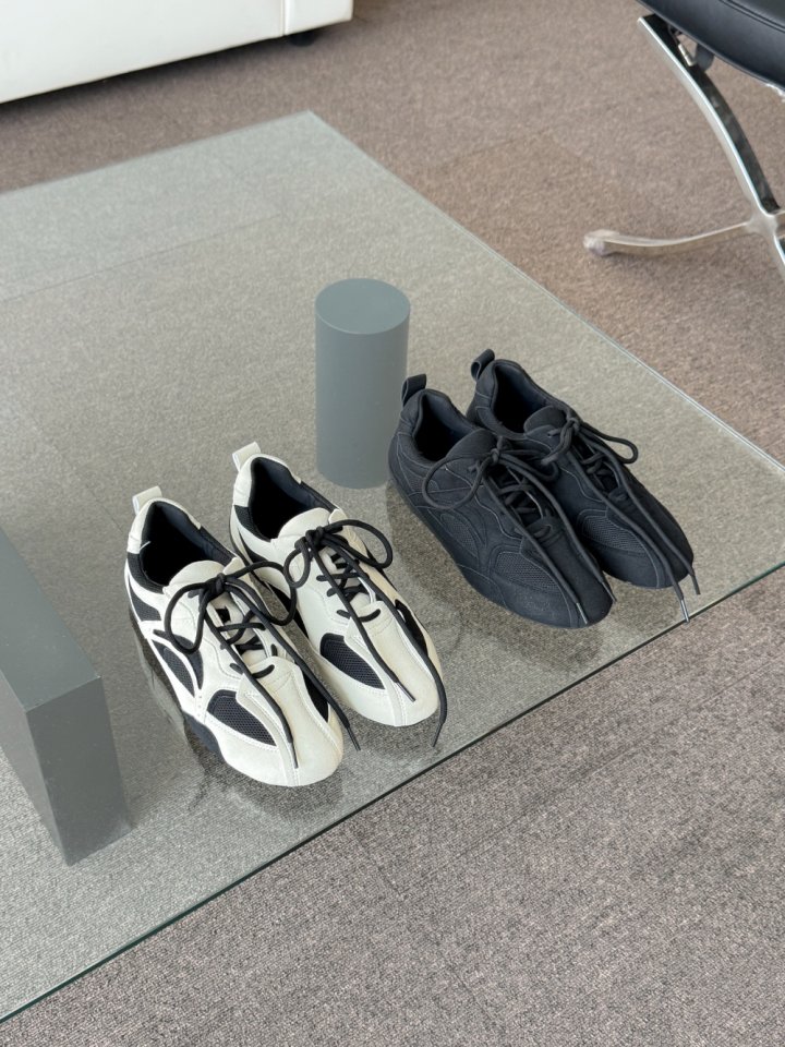 Vade - Korean Women Fashion - #vintagekidsstyle - Slim Combo Sneakers - 9