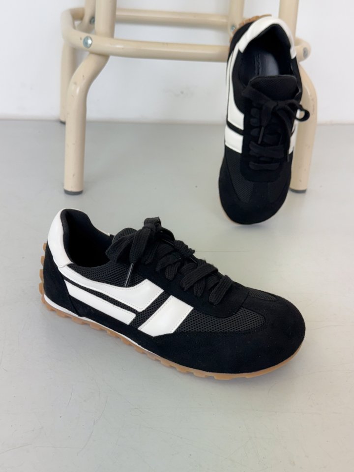 Vade - Korean Women Fashion - #vintagekidsstyle - Slim Round Sneakers - 6