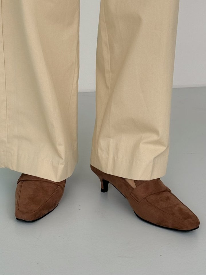 Vade - Korean Women Fashion - #vintagekidsstyle - Low Heel Square Loafer Heels - 8