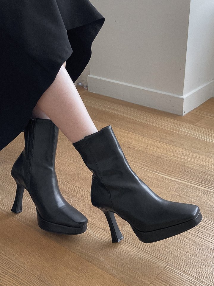 Vade - Korean Women Fashion - #womensfashion - Walker Heel Span Ankle Boots - 9
