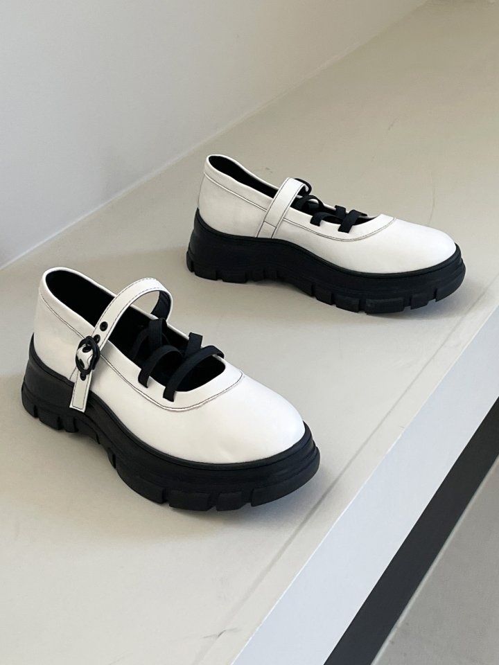 Vade - Korean Women Fashion - #womensfashion - Unique Mary Jane Loafers - 2