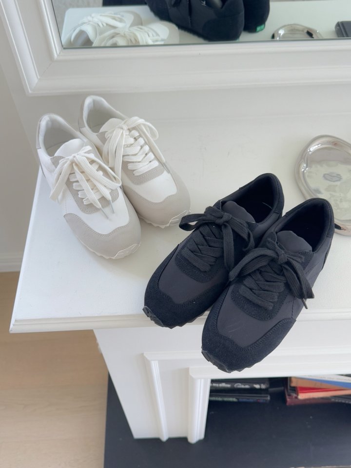 Vade - Korean Women Fashion - #momslook - Slim Sneakers - 4