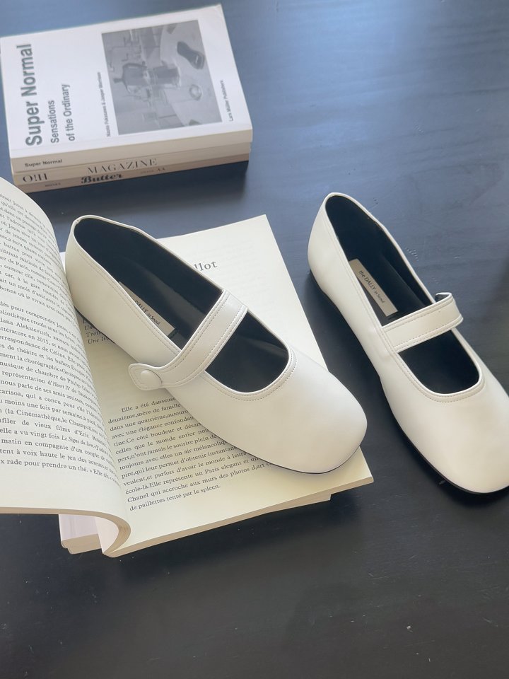 Vade - Korean Women Fashion - #womensfashion - Cushioned Square Mary Jane Flats - 5