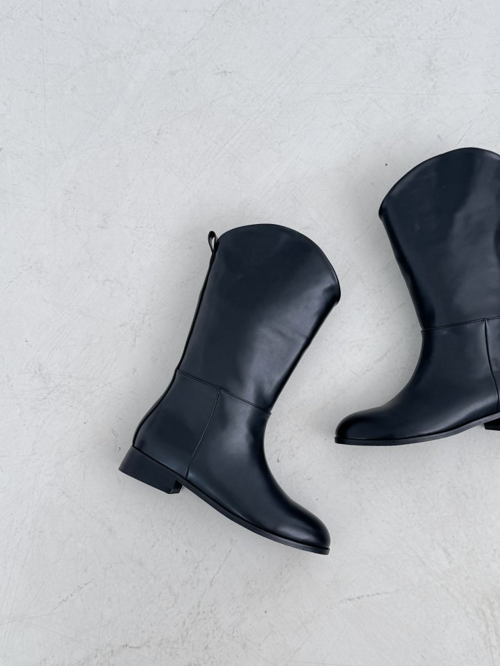 Vade - Korean Women Fashion - #womensfashion - Basic Half Mid Walker Boots - 8
