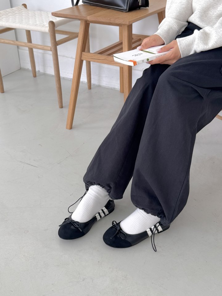 Vade - Korean Women Fashion - #womensfashion - Mimi Unique Flat Sneakers - 7