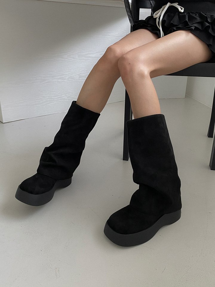 Vade - Korean Women Fashion - #womensfashion - Round Suede Half Mid Boots - 8