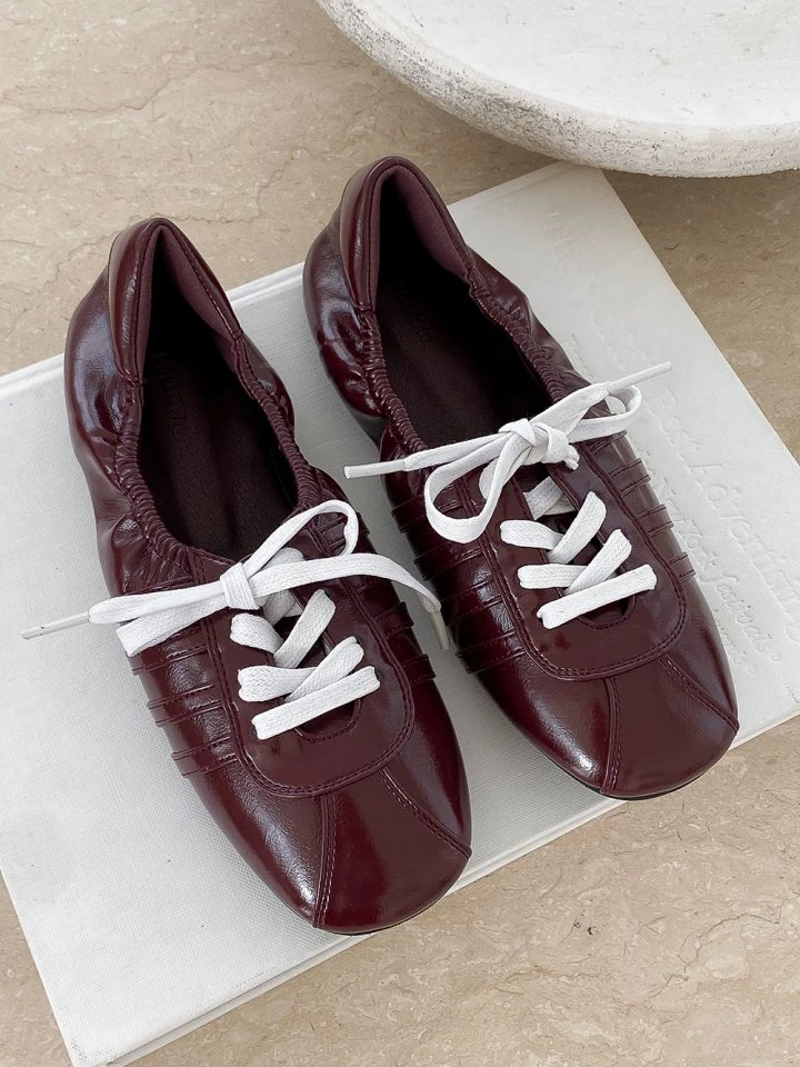 Vade - Korean Women Fashion - #womensfashion - Round Puffy Ballet Sneakers - 2