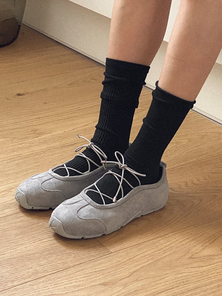 Vade - Korean Women Fashion - #womensfashion - Suede Ballet Core Flap Sneakers