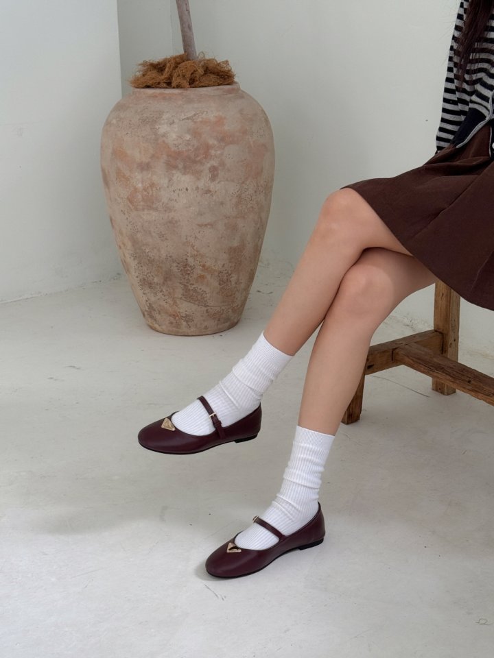 Vade - Korean Women Fashion - #womensfashion - Gold Point Mary Jane Flats - 11