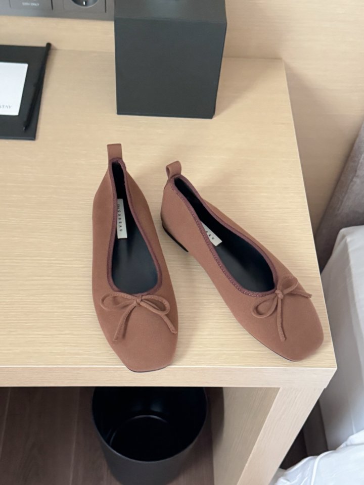 Vade - Korean Women Fashion - #womensfashion - Square Low Heel Ribbon Flats - 9