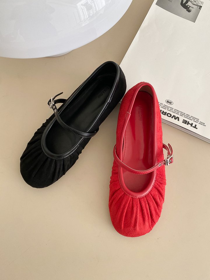 Vade - Korean Women Fashion - #womensfashion - Basic Pleated Strap Flats - 3