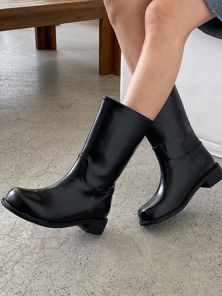 Vade - Korean Women Fashion - #momslook - Low Heel Half Walker Boots - 4