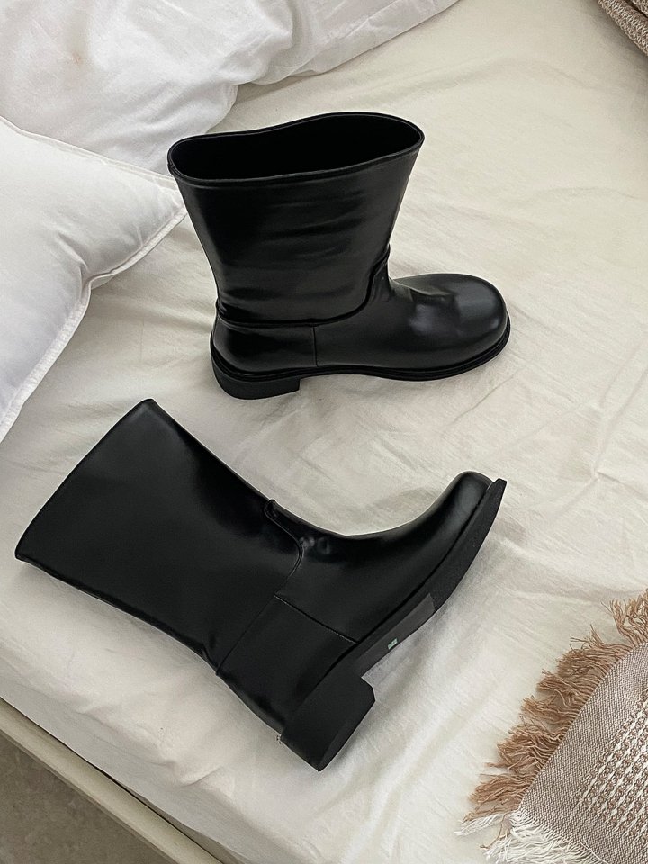 Vade - Korean Women Fashion - #womensfashion - Low Heel Half Walker Boots - 8