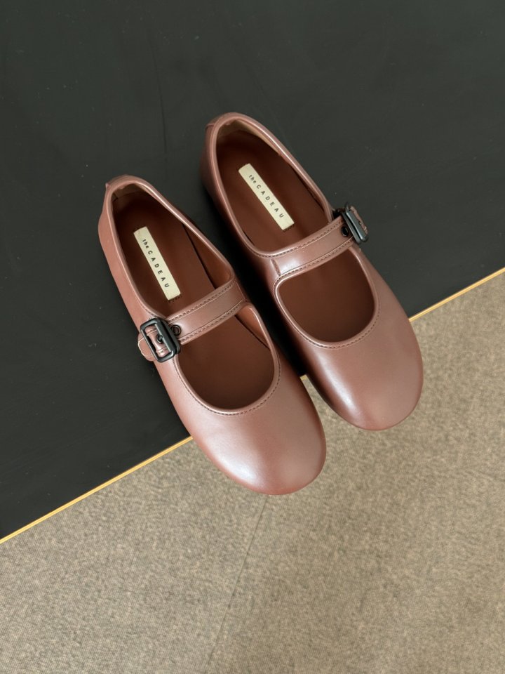 Vade - Korean Women Fashion - #womensfashion - Round Mary Jane Flats - 2