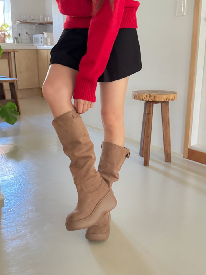 Vade - Korean Women Fashion - #womensfashion - Platform Half Mid Suede Boots - 11