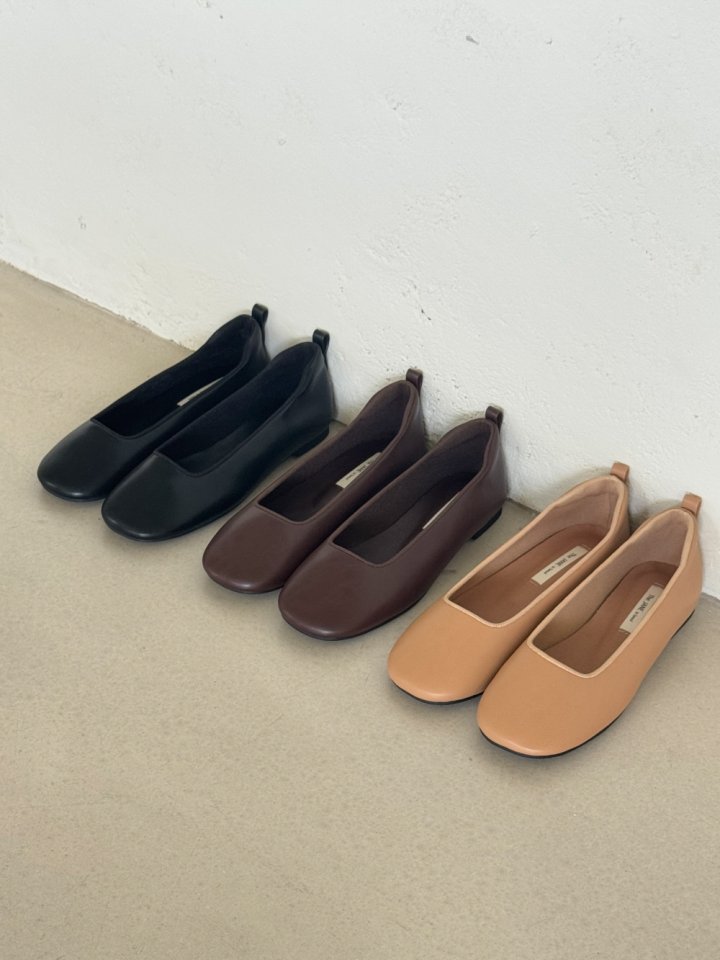 Vade - Korean Women Fashion - #womensfashion - Soft Cushioned Square Basic Flats - 11