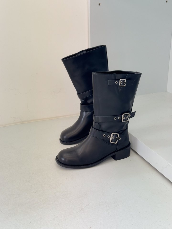 Vade - Korean Women Fashion - #womensfashion - Half Buckle Boots