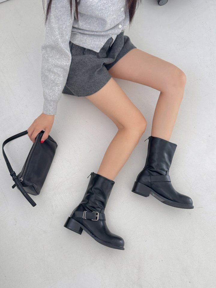 Vade - Korean Women Fashion - #womensfashion - Buckle Strap Walkers - 8