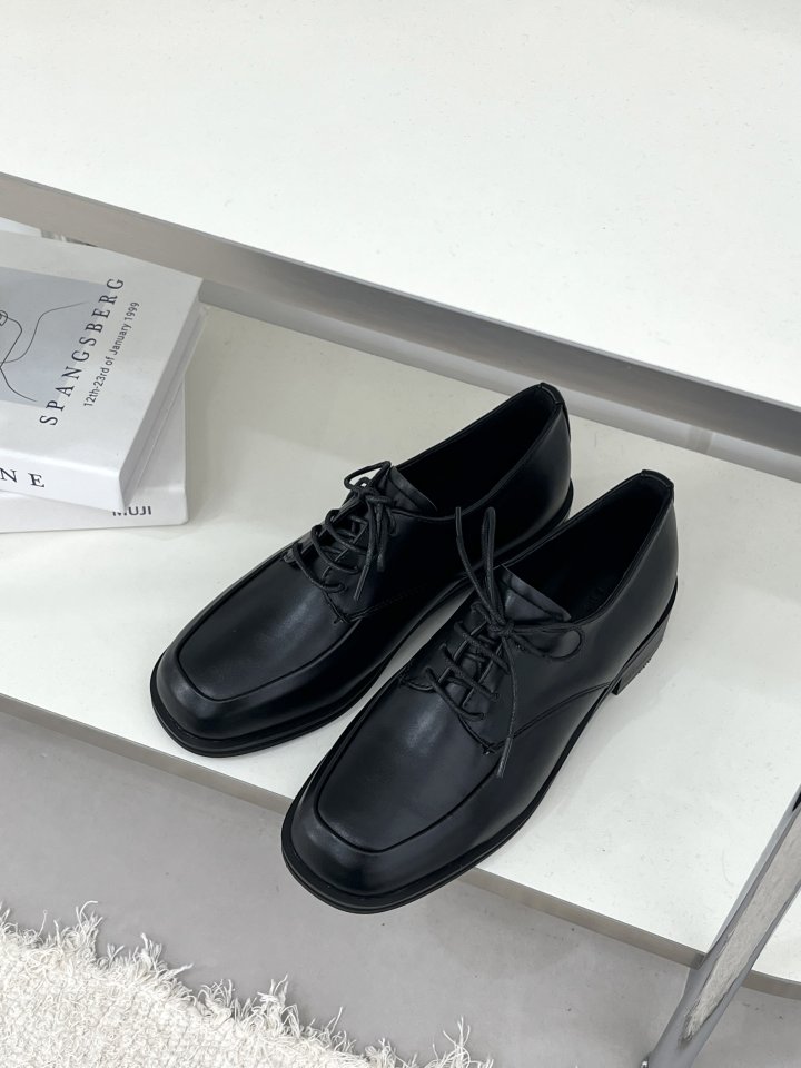 Vade - Korean Women Fashion - #womensfashion - Black Feminism Loafers - 3