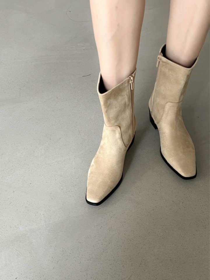Vade - Korean Women Fashion - #womensfashion - Short Half Middle Boots - 6
