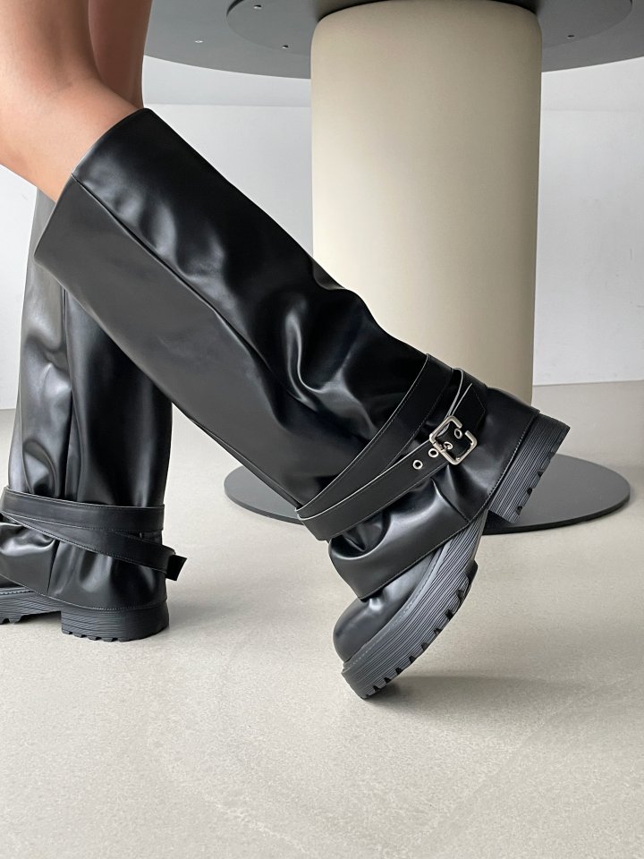 Vade - Korean Women Fashion - #momslook - Mountain Buckle Walker Boots - 4